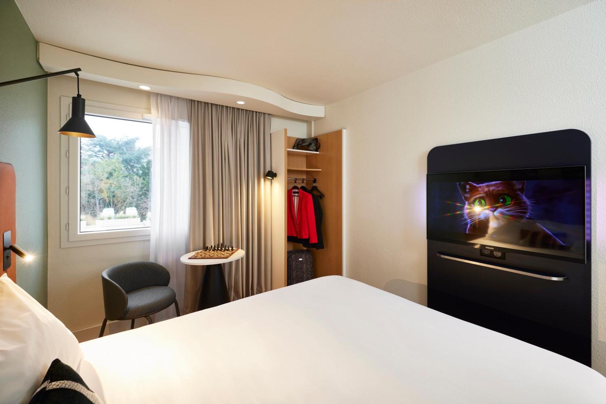 ไอบิส ก็อง ซองทร์ Hotel ภายนอก รูปภาพ